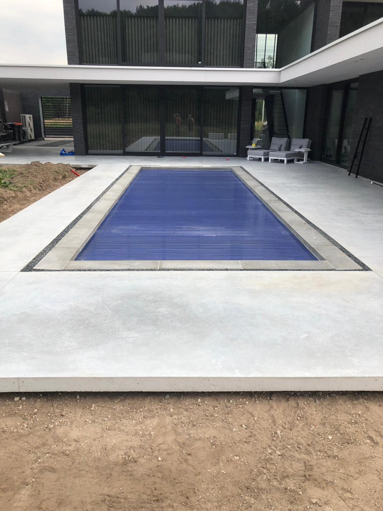 Bouwkundig buitenzwembad